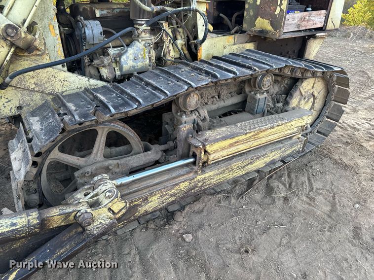 image for item EG6784 Case 1000 Terratrac Crawler dozer