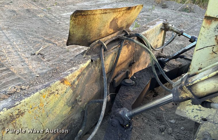 image for item EG6784 Case 1000 Terratrac Crawler dozer