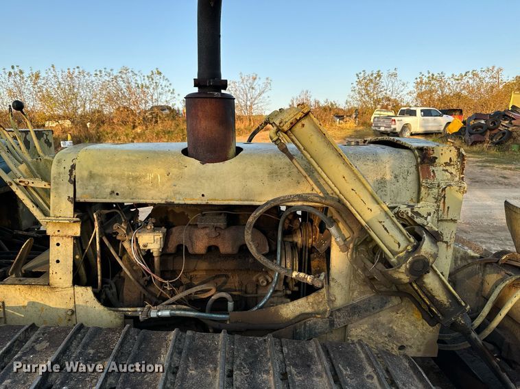 image for item EG6784 Case 1000 Terratrac Crawler dozer