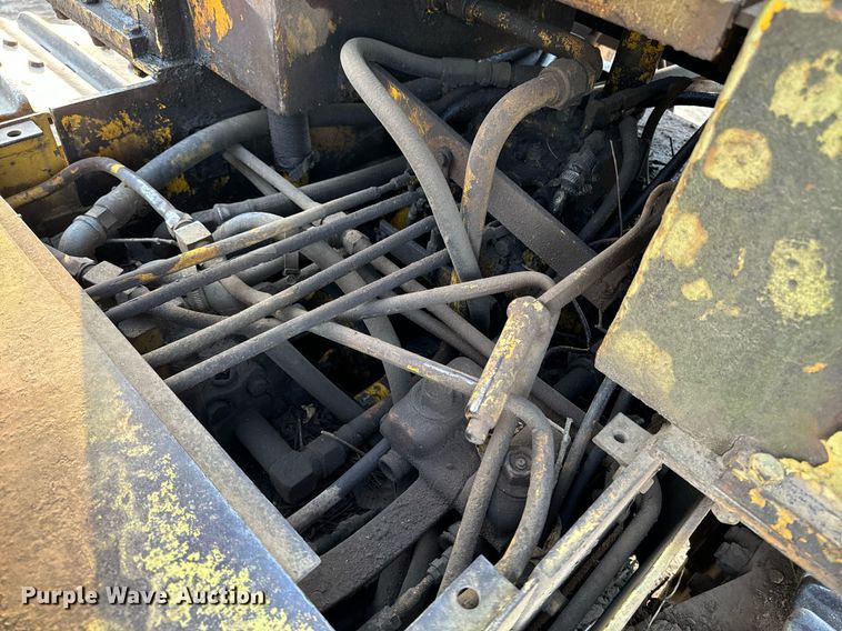 image for item EG6784 Case 1000 Terratrac Crawler dozer
