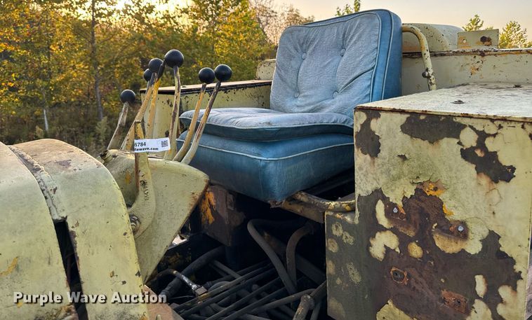 image for item EG6784 Case 1000 Terratrac Crawler dozer