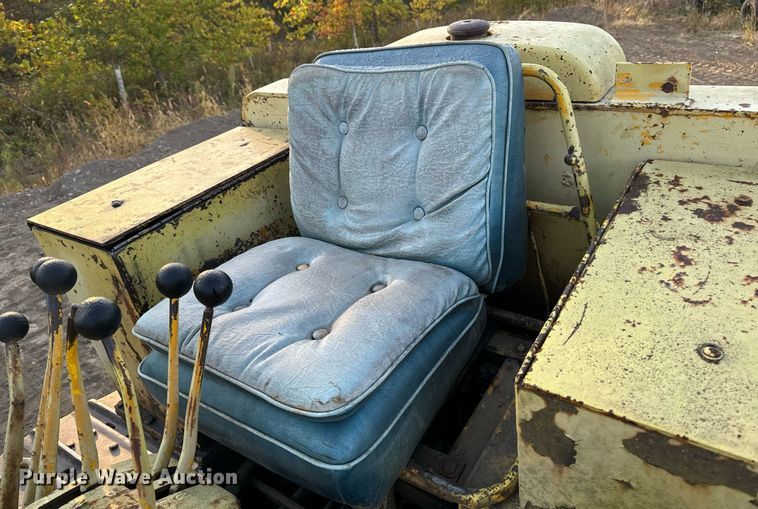 image for item EG6784 Case 1000 Terratrac Crawler dozer