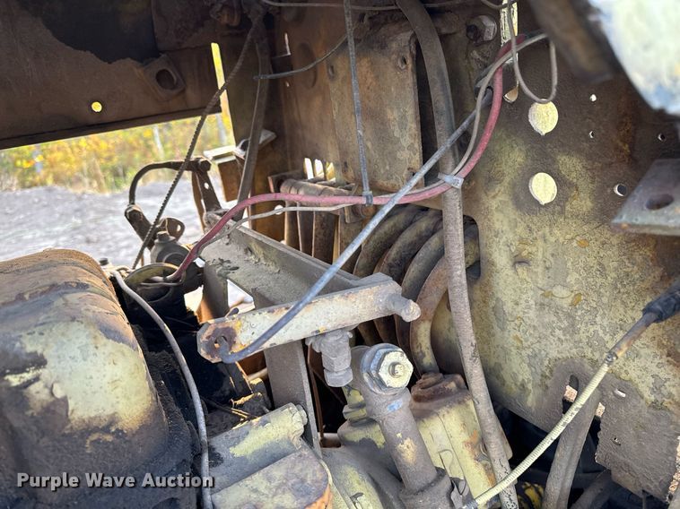 image for item EG6784 Case 1000 Terratrac Crawler dozer