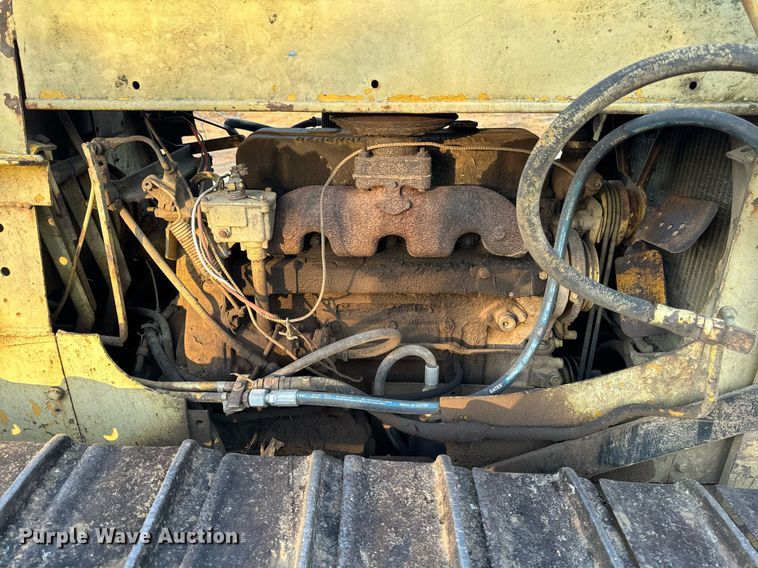 image for item EG6784 Case 1000 Terratrac Crawler dozer