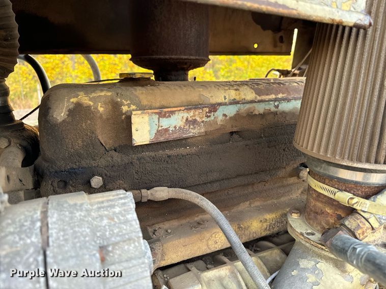 image for item EG6784 Case 1000 Terratrac Crawler dozer