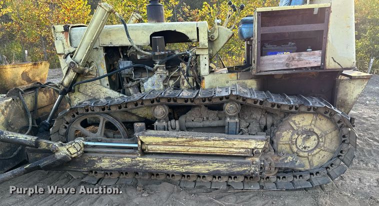 image for item EG6784 Case 1000 Terratrac Crawler dozer