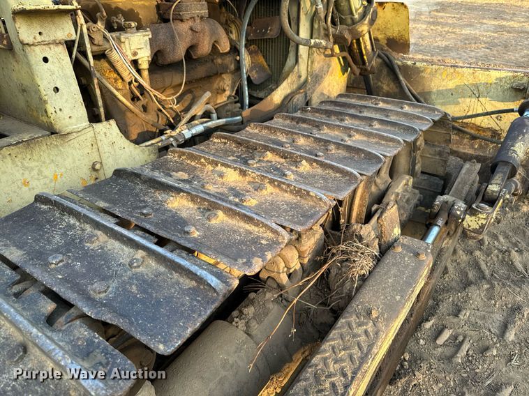 image for item EG6784 Case 1000 Terratrac Crawler dozer