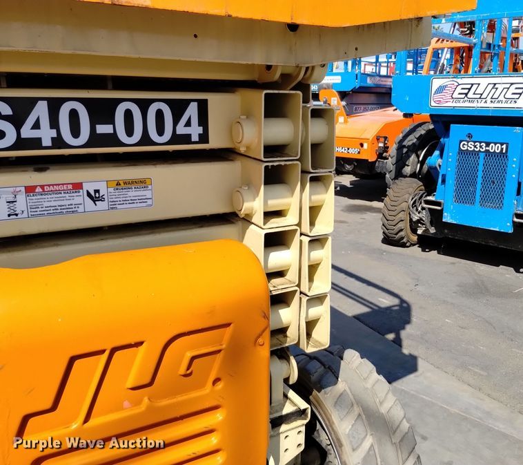 image for item EG9890 2010 JLG 4069LE scissor lift
