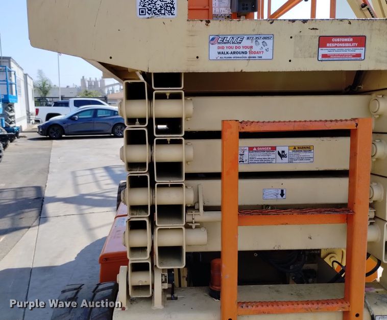 image for item EG9890 2010 JLG 4069LE scissor lift