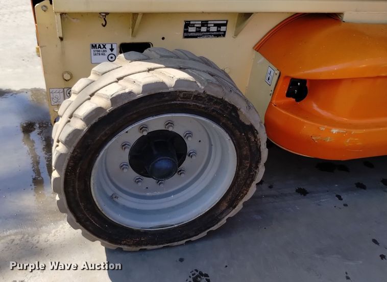 image for item EG9890 2010 JLG 4069LE scissor lift