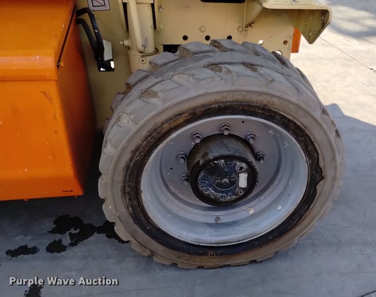 image for item EG9890 2010 JLG 4069LE scissor lift