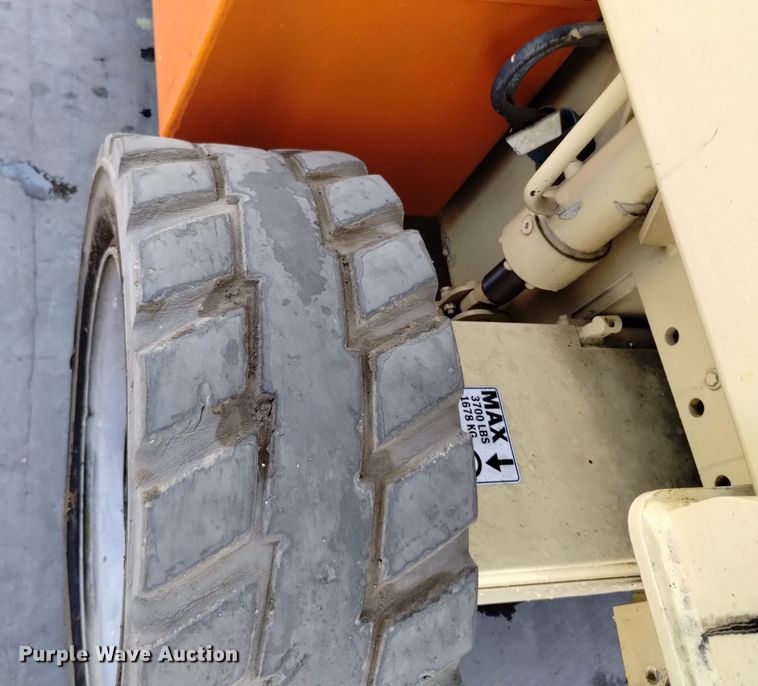 image for item EG9890 2010 JLG 4069LE scissor lift