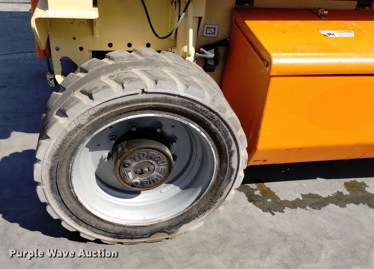 image for item EG9890 2010 JLG 4069LE scissor lift