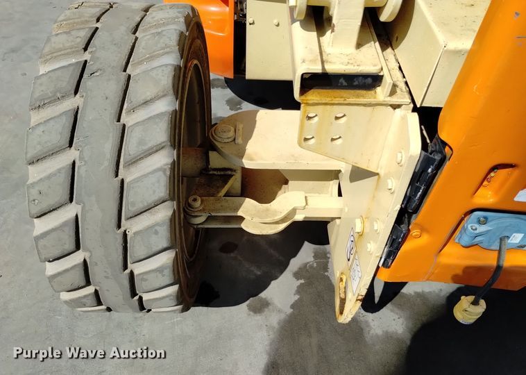 image for item EG9890 2010 JLG 4069LE scissor lift