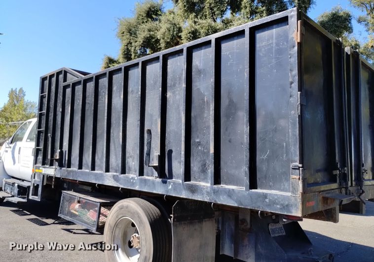 image for item EG9894 2008 Ford F650 Super Duty XL Crew Cab dump truck