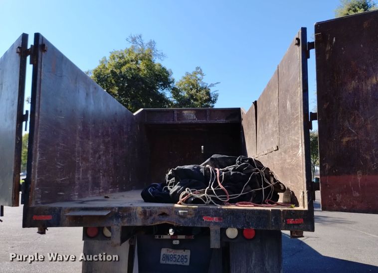 image for item EG9894 2008 Ford F650 Super Duty XL Crew Cab dump truck