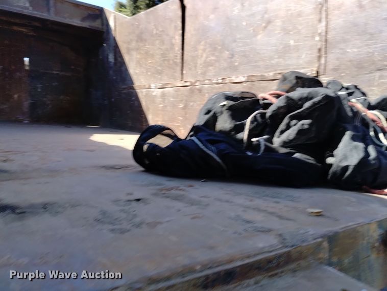 image for item EG9894 2008 Ford F650 Super Duty XL Crew Cab dump truck