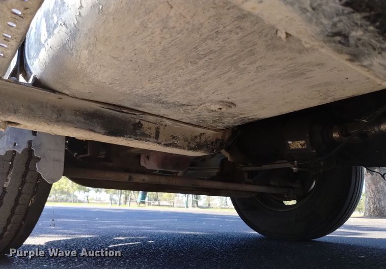 image for item EG9894 2008 Ford F650 Super Duty XL Crew Cab dump truck