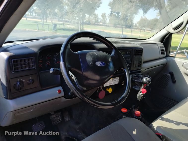 image for item EG9894 2008 Ford F650 Super Duty XL Crew Cab dump truck