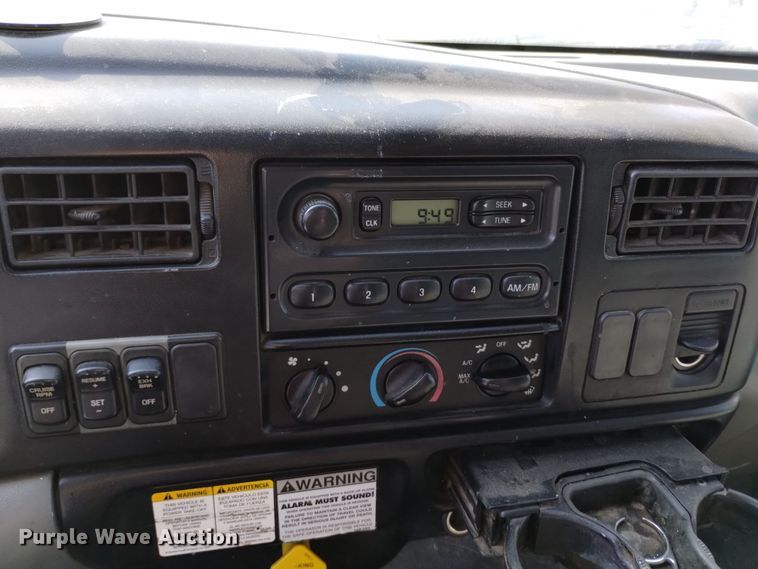 image for item EG9894 2008 Ford F650 Super Duty XL Crew Cab dump truck