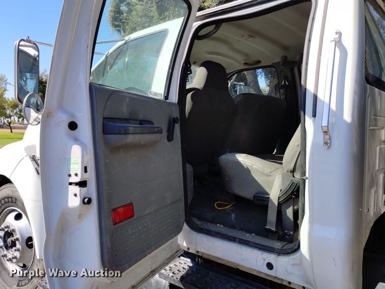 image for item EG9894 2008 Ford F650 Super Duty XL Crew Cab dump truck