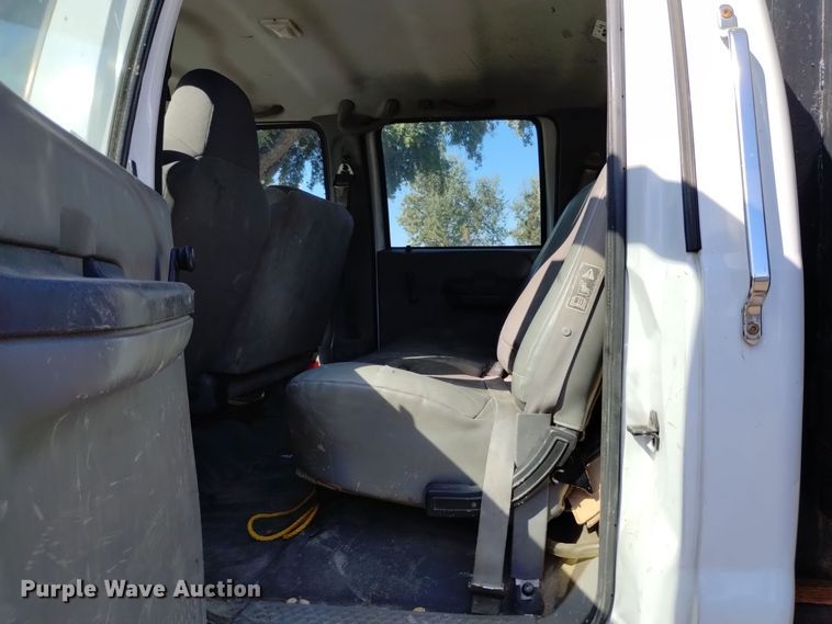 image for item EG9894 2008 Ford F650 Super Duty XL Crew Cab dump truck