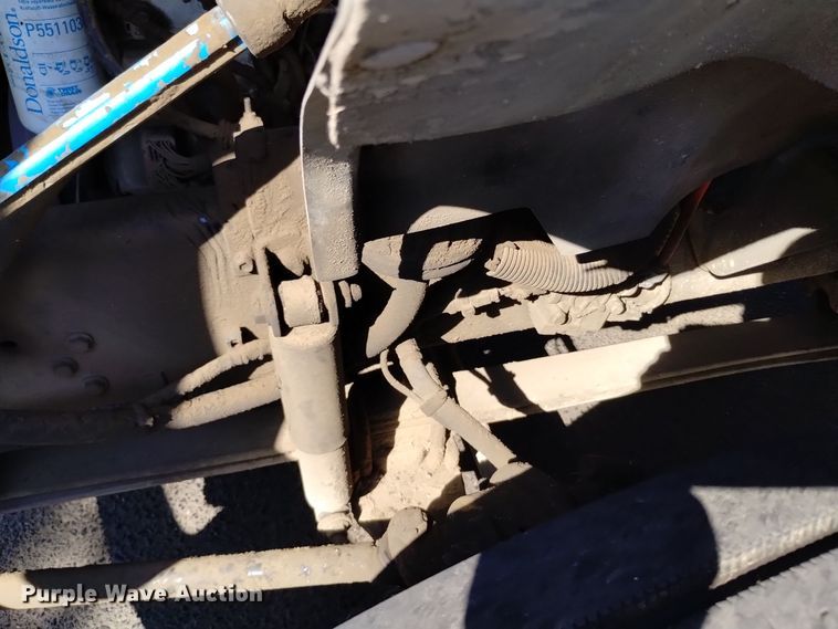 image for item EG9894 2008 Ford F650 Super Duty XL Crew Cab dump truck