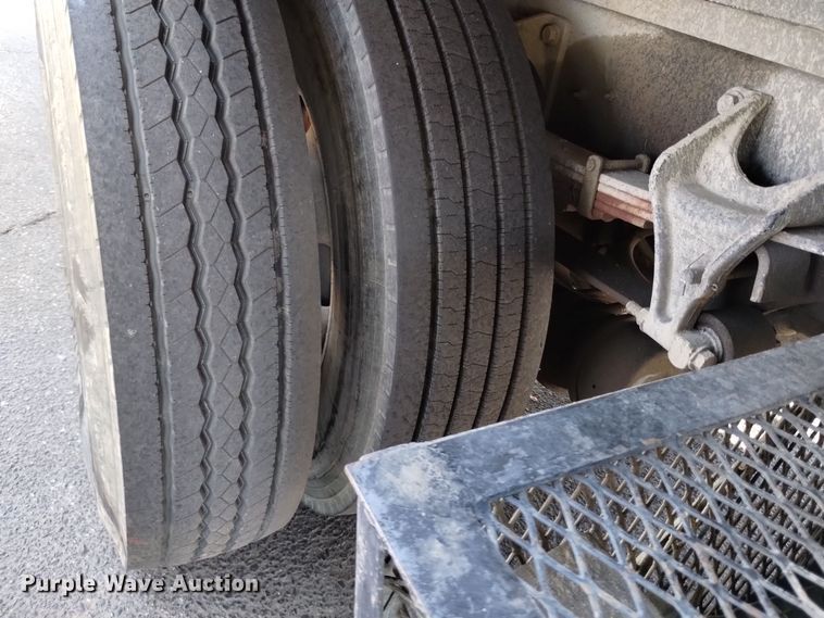 image for item EG9894 2008 Ford F650 Super Duty XL Crew Cab dump truck