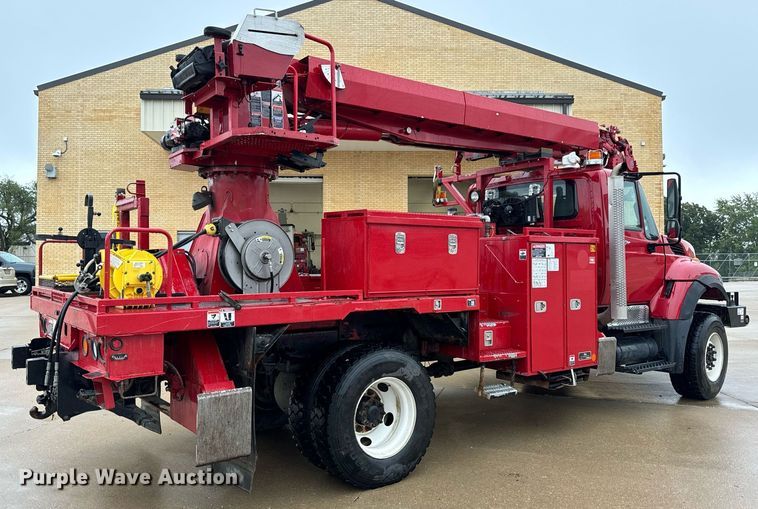 image for item EH7019 2014 International  7400 digger derrick truck
