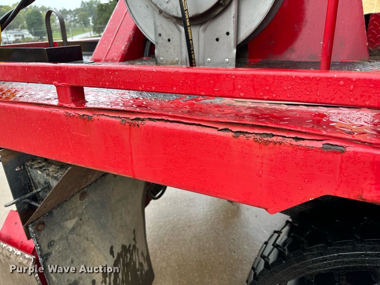 image for item EH7019 2014 International  7400 digger derrick truck