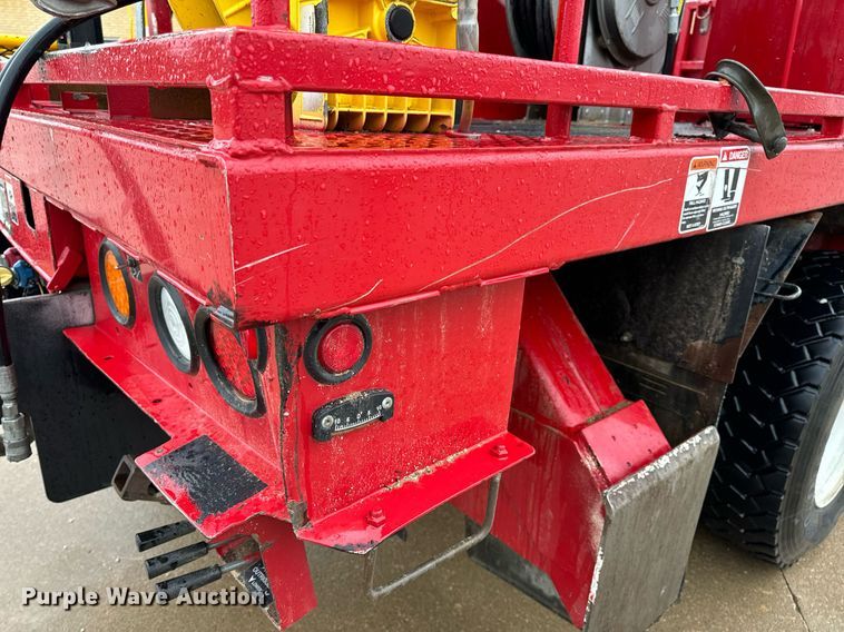 image for item EH7019 2014 International  7400 digger derrick truck