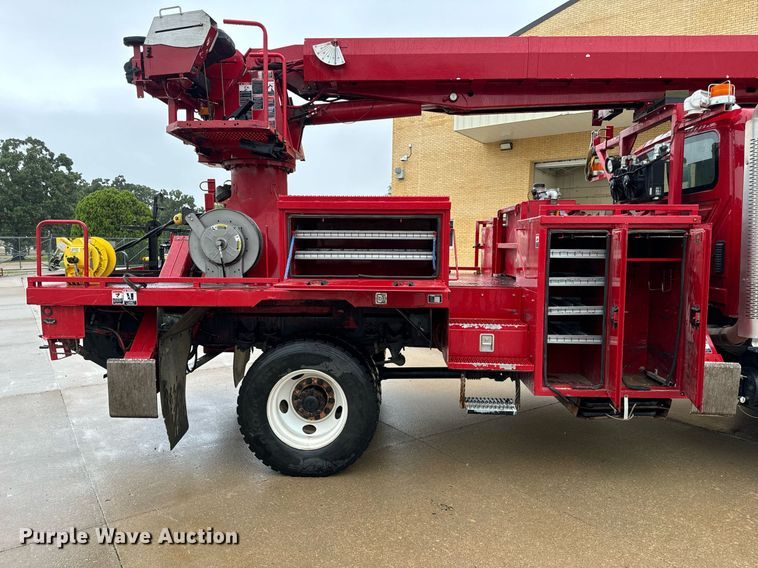 image for item EH7019 2014 International  7400 digger derrick truck