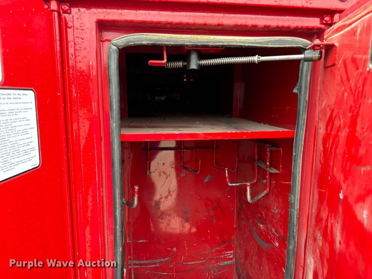 image for item EH7019 2014 International  7400 digger derrick truck