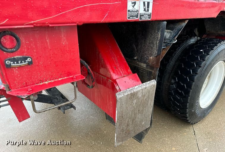 image for item EH7019 2014 International  7400 digger derrick truck