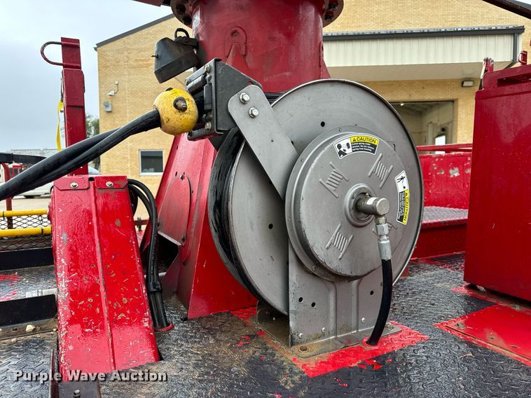 image for item EH7019 2014 International  7400 digger derrick truck