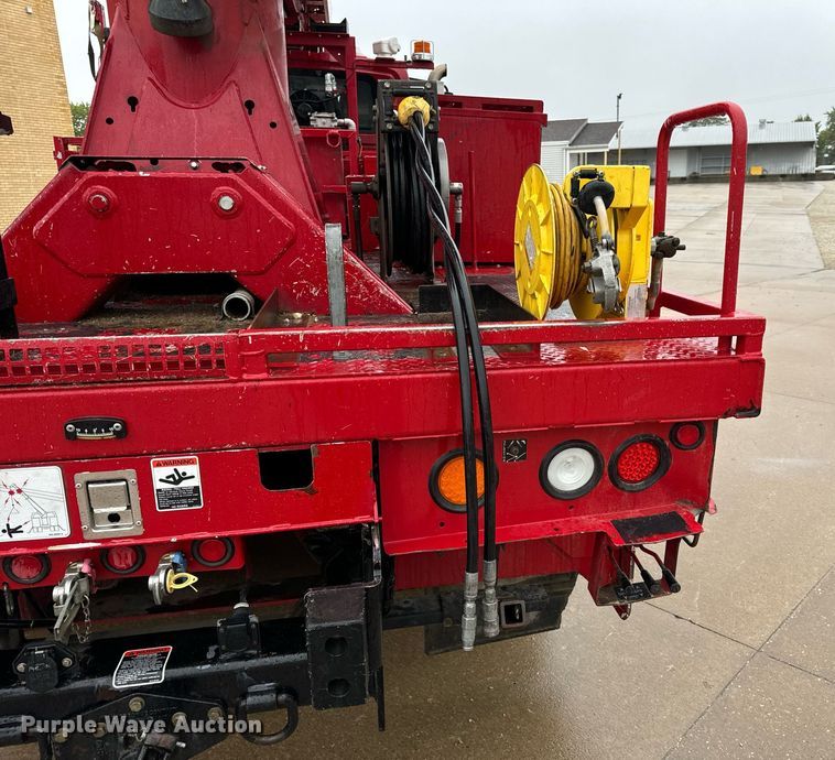 image for item EH7019 2014 International  7400 digger derrick truck