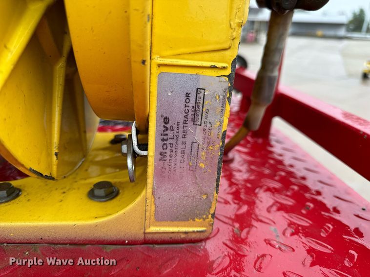 image for item EH7019 2014 International  7400 digger derrick truck