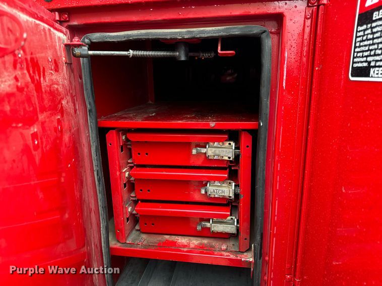 image for item EH7019 2014 International  7400 digger derrick truck