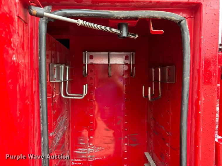 image for item EH7019 2014 International  7400 digger derrick truck