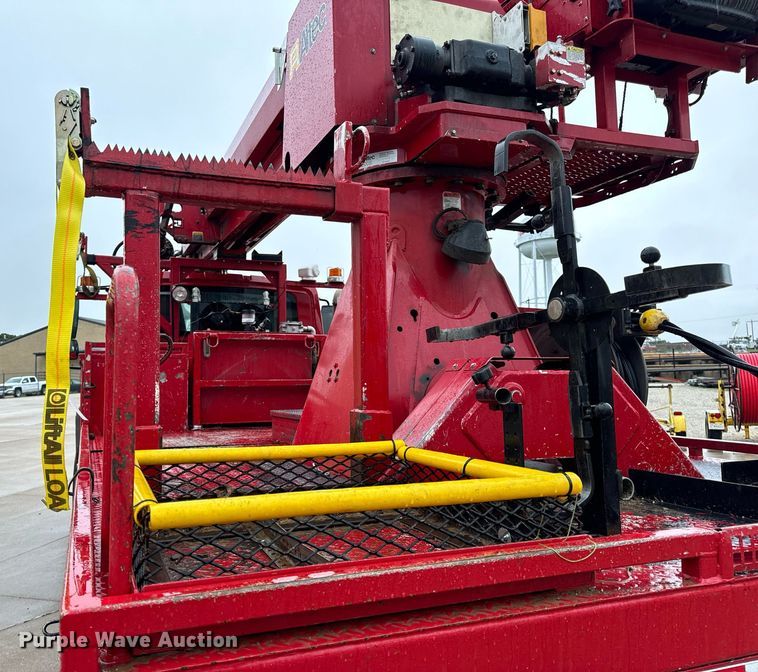 image for item EH7019 2014 International  7400 digger derrick truck