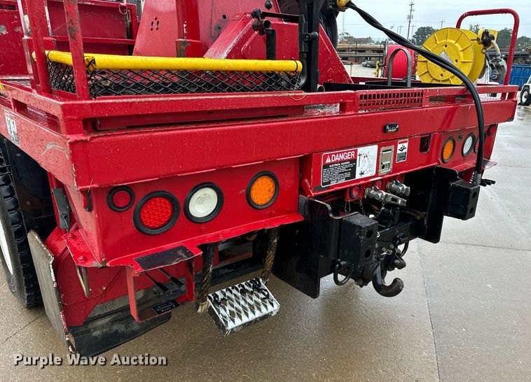 image for item EH7019 2014 International  7400 digger derrick truck