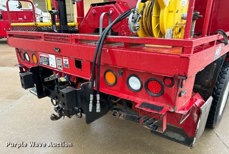 image for item EH7019 2014 International  7400 digger derrick truck