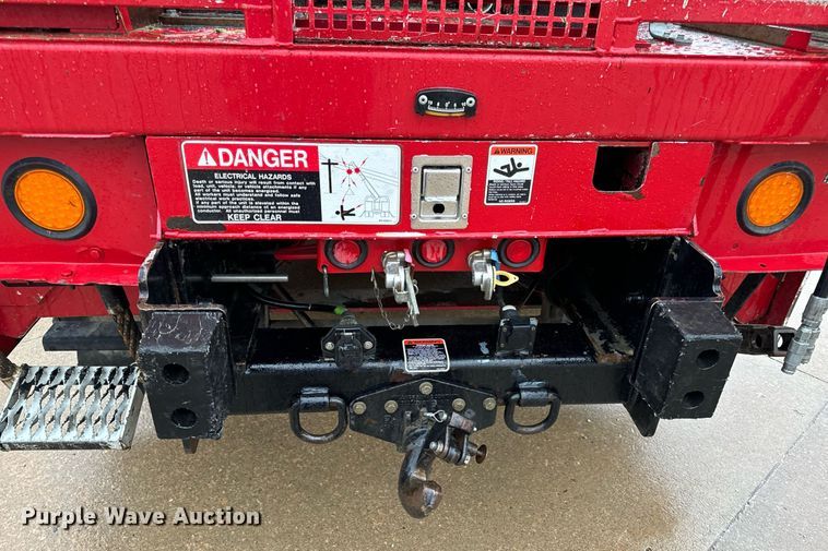 image for item EH7019 2014 International  7400 digger derrick truck