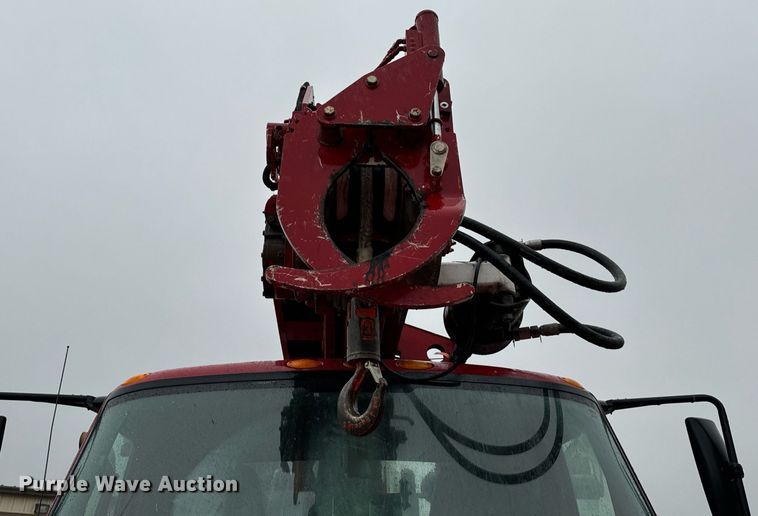 image for item EH7019 2014 International  7400 digger derrick truck