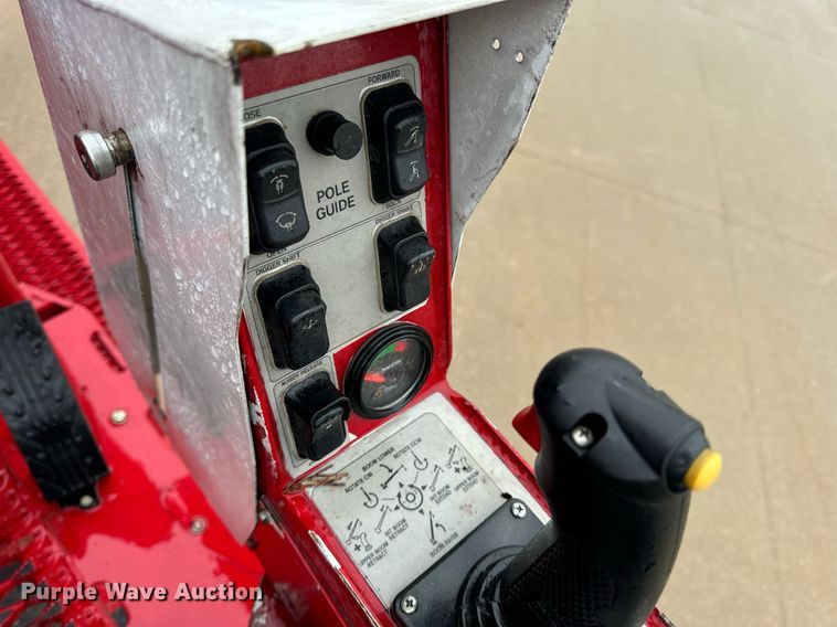 image for item EH7019 2014 International  7400 digger derrick truck