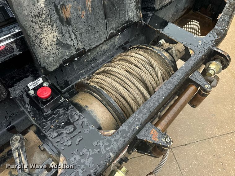 image for item EH7019 2014 International  7400 digger derrick truck