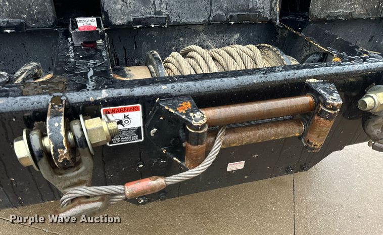 image for item EH7019 2014 International  7400 digger derrick truck