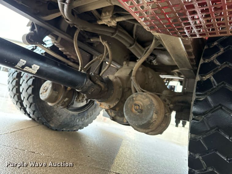 image for item EH7019 2014 International  7400 digger derrick truck