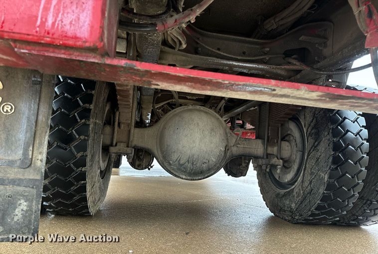 image for item EH7019 2014 International  7400 digger derrick truck