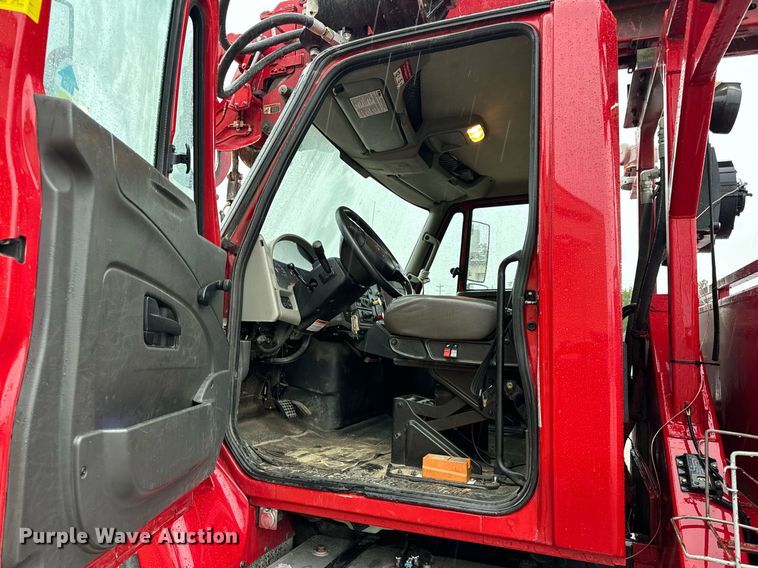 image for item EH7019 2014 International  7400 digger derrick truck